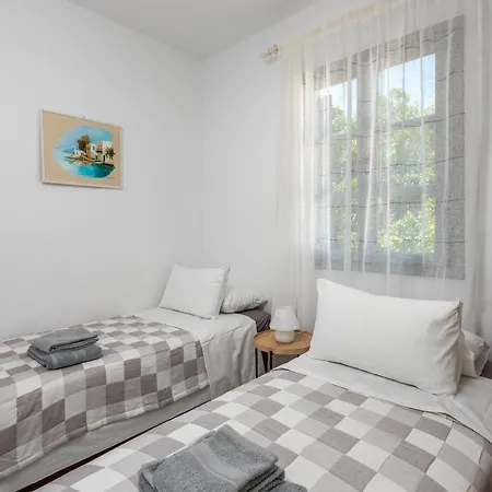 Appartement Fourlanou House à Chalki Town Extérieur photo